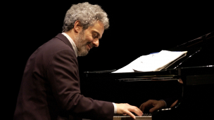 Il premio Oscar Nicola Piovani in concerto a San Benedetto del Tronto e a Pesaro con "Note a margine"