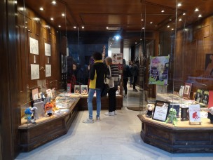 Il Tavolo Luminoso di Pesaro è un luogo per appassionati di illustrazione e non solo