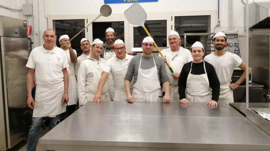 Pizza che passione, concluso con successo il corso CNA che ha "sfornato" nuovi aspiranti pizzaioli