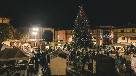 A Fermignano un Natale da vivere, venerdì appuntamento in piazza con l'accensione dell'albero