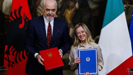 La Corte Costituzionale ha fermato l'accordo tra Italia e Albania per la cooperazione sui migranti
