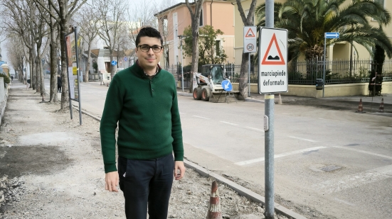 Zona Porto, Redaelli: "Serve il marciapiedi in Viale della Vittoria, non è possibile aspettare ulteriormente"