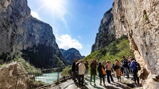 Cresce il richiamo della Gola del Furlo, migliaia di visitatori nei mesi estivi e sempre più stranieri