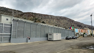 I migranti portati nel nuovo centro in Albania devono tornare in Italia, "800 milioni di soldi pubblici buttati"