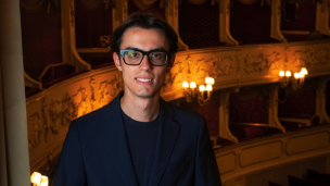 "Buffe ironie", venerdì al Teatro della Fortuna il concerto di Carnevale dell'Orchestra Sinfonica Rossini