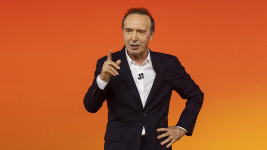 Più di 4 milioni di telespettatori ieri sera per Benigni: "Il Manifesto di Ventotene è stato scritto da grandi uomini"