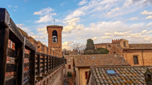 Regione Marche, bando FESR da 7 milioni per strutture turistiche nei borghi