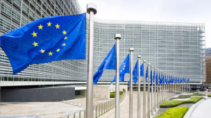 Commissione Europea: "Promossa l'Italia sul deficit ma deve aumentare la spesa per la difesa e il riarmo"