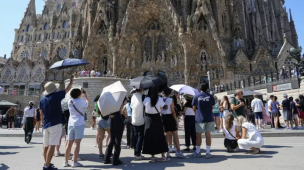 Barcellona amplia i rifugi climatici per proteggere la popolazione dalle ondate di calore, saranno 400