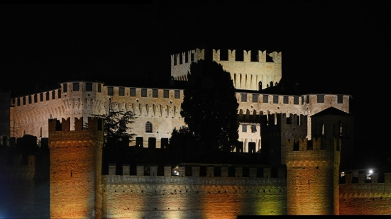 Nel weekend a Gradara la Mille Miglia in Moto e la Notte Romantica