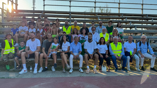 Tutti in campo contro il neuroblastoma: successo per l'iniziativa dei Lions con i campioni di fama nazionale