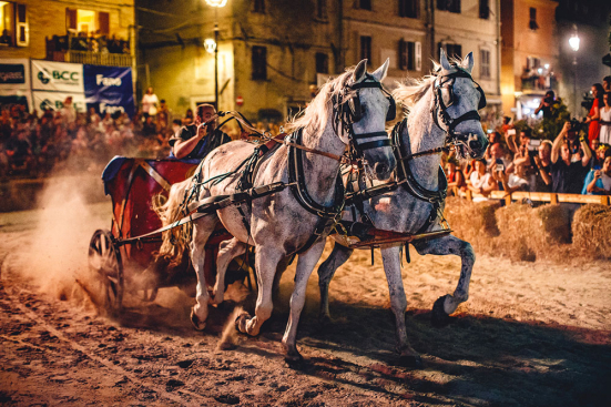 La Fano dei Cesari 2025 entusiasma esercenti e turisti prima ancora dell’inizio