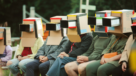 "Come i pesci", il circo esperienziale di Giacomo Costantini e Wu Ming 2 arriva al Parco Miralfiore