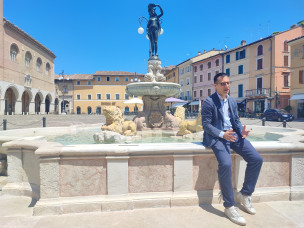 Fontana restaurata in piazza XX Settembre a Fano: completato l’intervento di riqualificazione