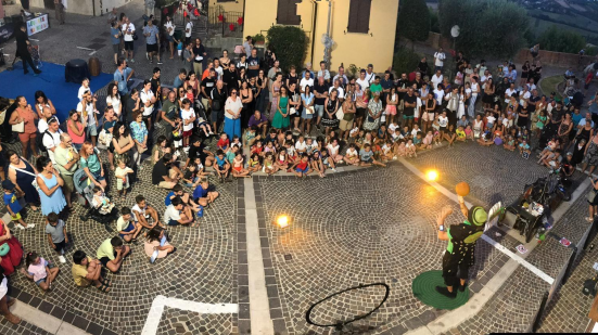 Tavullia si trasforma in un castello incantato con il "Castello Magico" 2025