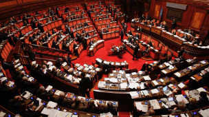 Il Senato approva all'unanimità il reato di femminicidio nel codice penale
