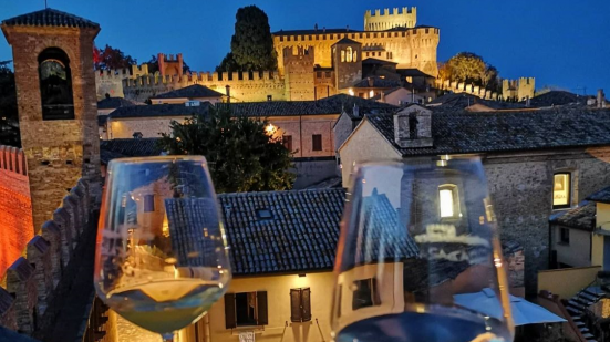 Gradara Wine Passion: il 25 e 26 luglio il borgo si accende con vini d'eccellenza, musica e street food