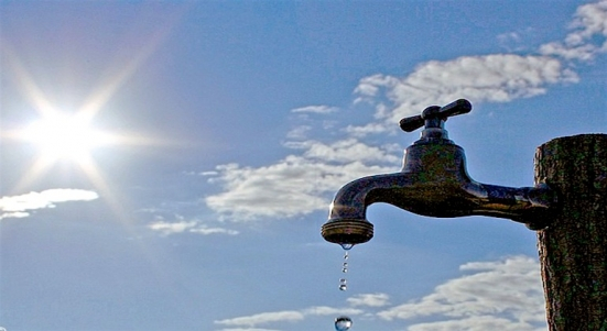 Fano, ordinanza anti-sprechi per la crisi idrica: limitazioni all'uso dell'acqua fino al 30 settembre