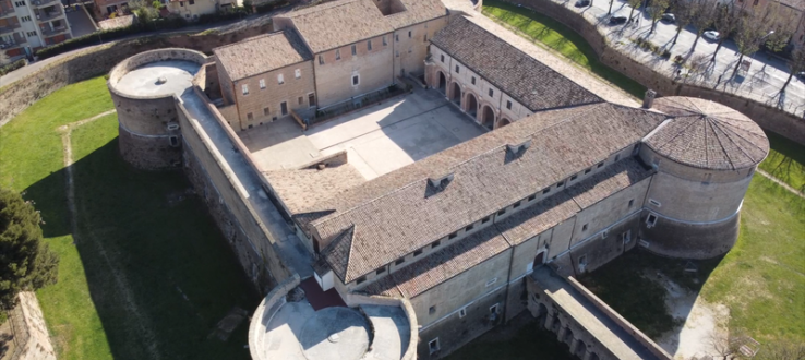 Palio di Pesaro 2025: tre giorni di gare, musica e tradizione nel cuore della città. Il programma completo