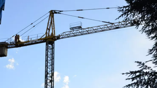 Malore fatale in cantiere nelle Marche: muore operaio 56enne