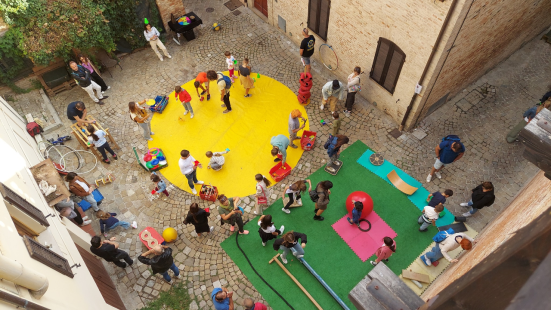 Gradara Ludens 2025: il borgo medievale si trasforma in capitale del gioco tra creatività, cultura e divertimento