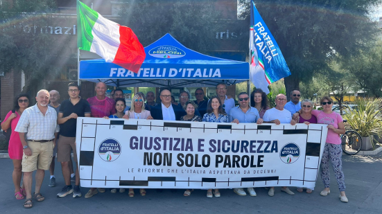 Fratelli d'Italia a Pesaro: confronto su giustizia e sicurezza in piazzale della Libertà