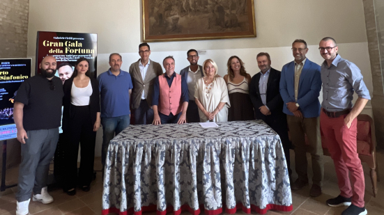 Fano, due eventi benefici per salvare il Teatro della Fortuna