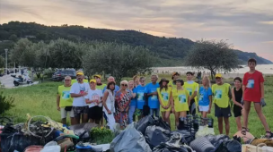 Pesaro, Legambiente anticipa "Puliamo il mondo": raccolti 2,5 quintali di rifiuti al San Bartolo