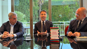 Italo Bocchino ad Ancona: "Il programma del centrosinistra è un libro di favole con tasse in aumento"