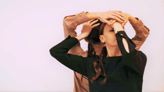 Hangartfest 2025: a Pesaro un weekend di danza tra performance, prime nazionali e site-specific