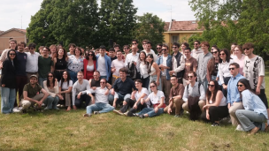 Pesaro, manifestazione dei Giovani Democratici per la scuola pubblica e contro il caro libri