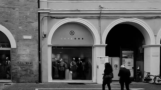 Alla Galleria Rossini la mostra del Foto Club Pesaro "Contrasti Architettonici tra Antico e Moderno"