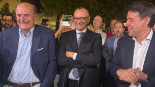 Civitanova e Fano, migliaia in piazza per Matteo Ricci con Giuseppe Conte e Pier Luigi Bersani