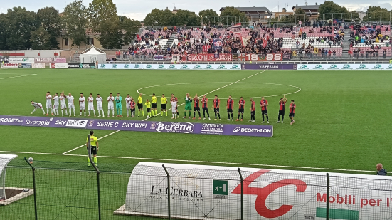 Vis Pesaro 1 Gubbio 1: Stabile illude i biancorossi, pari di La Mantia