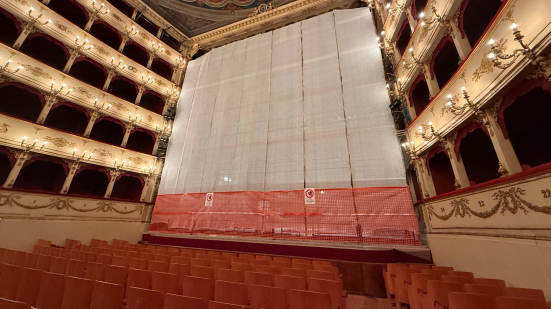 Il Teatro Rossini di Pesaro rimarrà chiuso almeno fino alla fine dell'anno per lavori urgenti di sicurezza