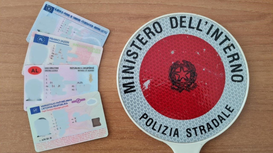 Pesaro e provincia, patenti false: denunciate quattro persone