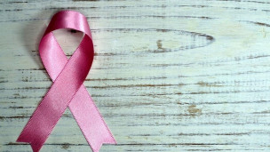 Aset rinnova l'adesione alla Campagna Nastro Rosa AIRC: le farmacie comunali unite per la prevenzione