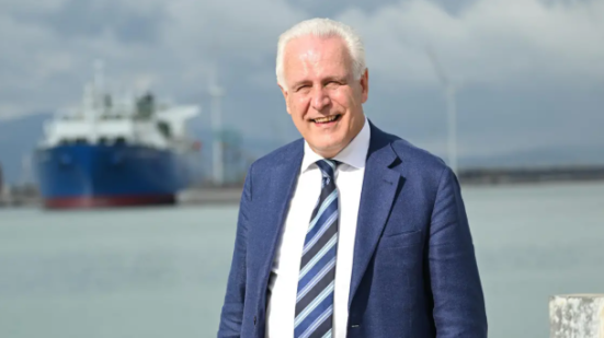 Regionali Toscana 2025: Eugenio Giani e centrosinistra verso la riconferma con oltre il 55% dei voti