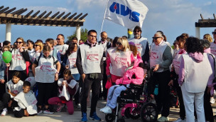 Fano si tinge di rosa: un'onda di solidarietà con oltre 1300 persone alla "Camminata in Rosa"