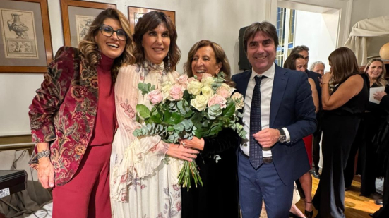 Pesaro celebra gli 80 anni della Boutique Ratti: targa di riconoscimento per un’eccellenza cittadina
