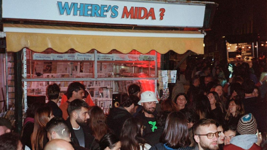 Pesaro, torna "Edicola": musica, arte e socialità nel cuore di Corso XI Settembre