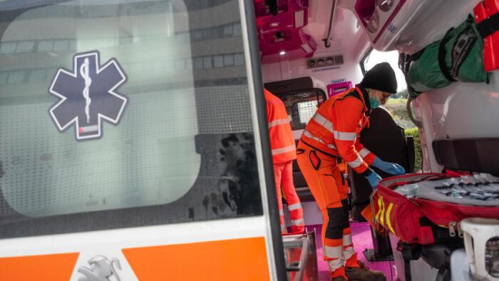 Ennesima tragedia sul lavoro, operaio muore folgorato in un cantiere: urtati i cavi dell'alta tensione