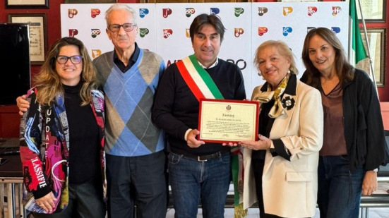 Plauso della Città al negozio Fantasy: quarant'anni di passione e tradizione nel cuore di Pesaro