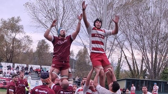 Fiorini Pesaro batte Feltre 32-22 e vola al primo posto in classifica