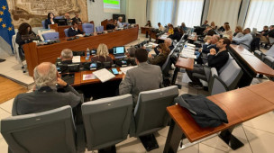 Bocciata la mozione per l'istituzione di un tavolo tecnico sulla crisi del commercio a Pesaro