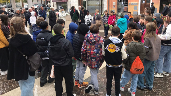 Pesaro ricorda la "strage degli Innocenti" con gli studenti dell'Ic Olivieri