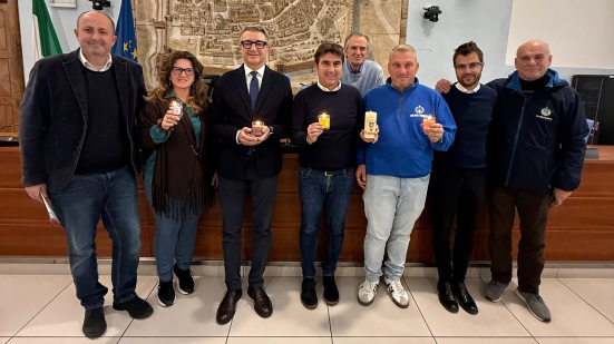 Candele a Candelara 2025: presentata la 22ª edizione del primo mercatino italiano dedicato alle candele