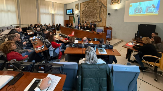 Il Consiglio comunale sostiene la norma sul consenso e rafforza l'impegno contro la violenza sulle donne