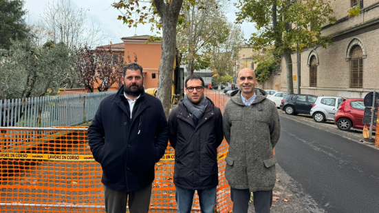 Nuove piste ciclabili a Fano: iniziati i lavori in via Nino Bixio per un asse protetto verso il centro storico