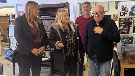 Dante Ferretti apre le porte dei suoi laboratori: avviata la collaborazione con il Carnevale di Fano 2026